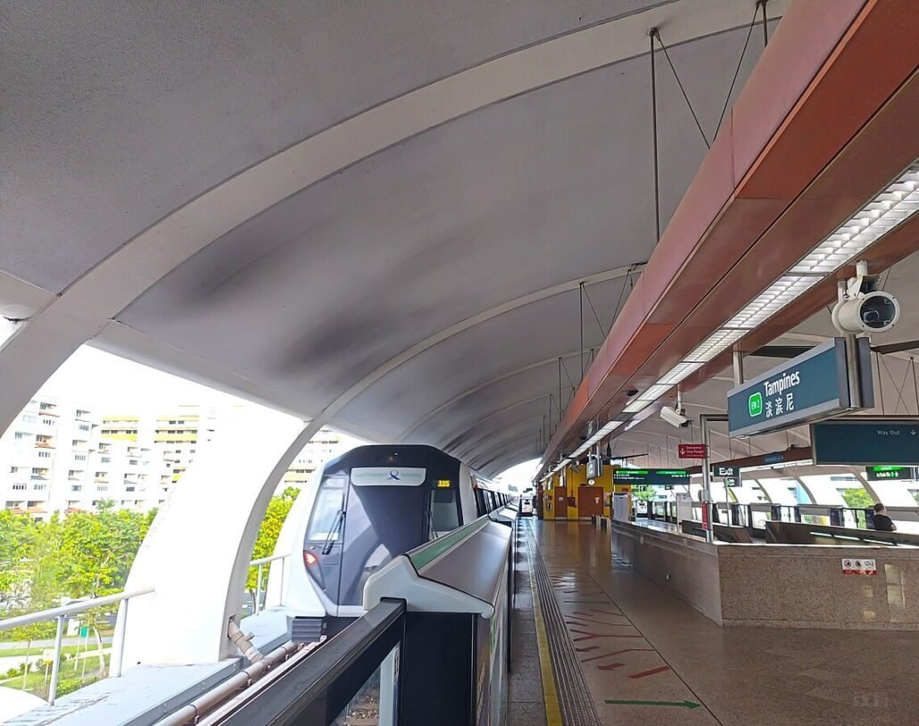 East West Line Tampines MRT Station | Green Line MRT
